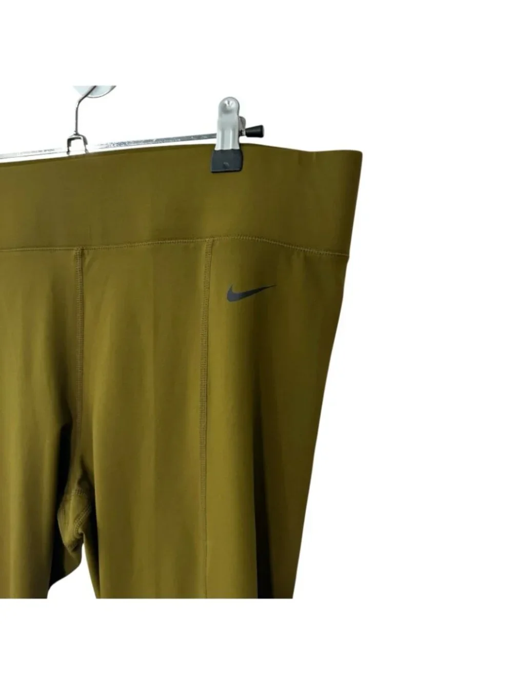 Nike Pro Leggings Tight Fit 7/8 Length Olive Flak/BlackWomen’s Size XL Gym Yoga